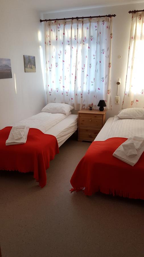 Guesthouse Leirubakki Asolfsstathir Extérieur photo
